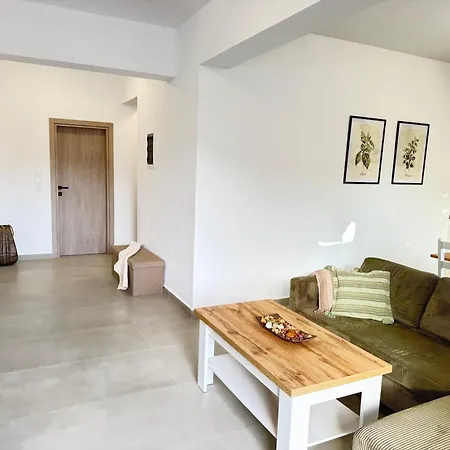 La House 1 *